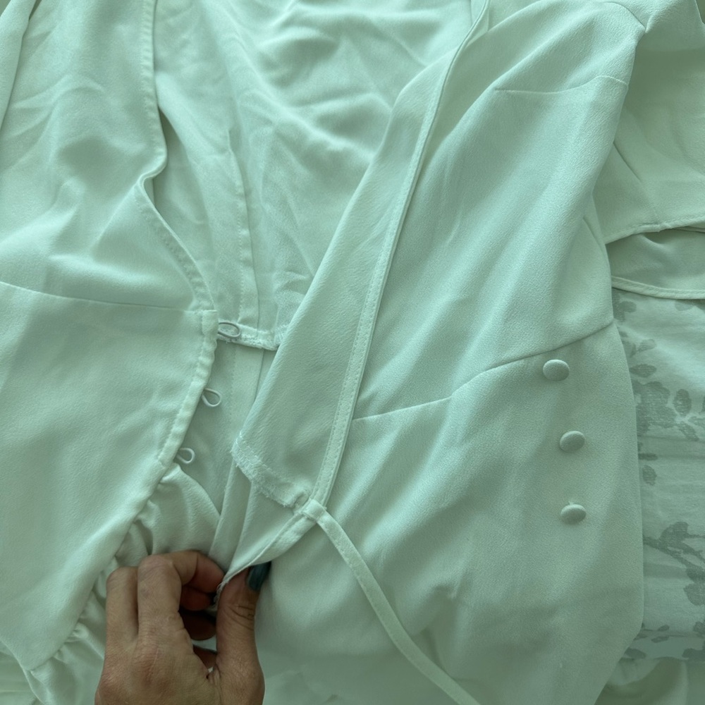 TopShop Beach to Brunch Wrap Dress - Picture 5 of 6